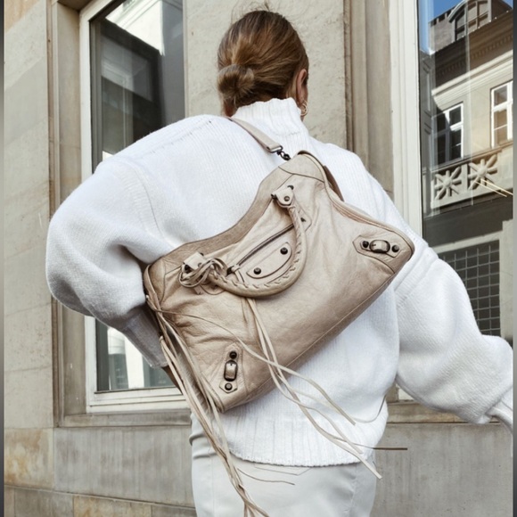 Balenciaga city latte with rose gold hardware - Picture 10 of 11